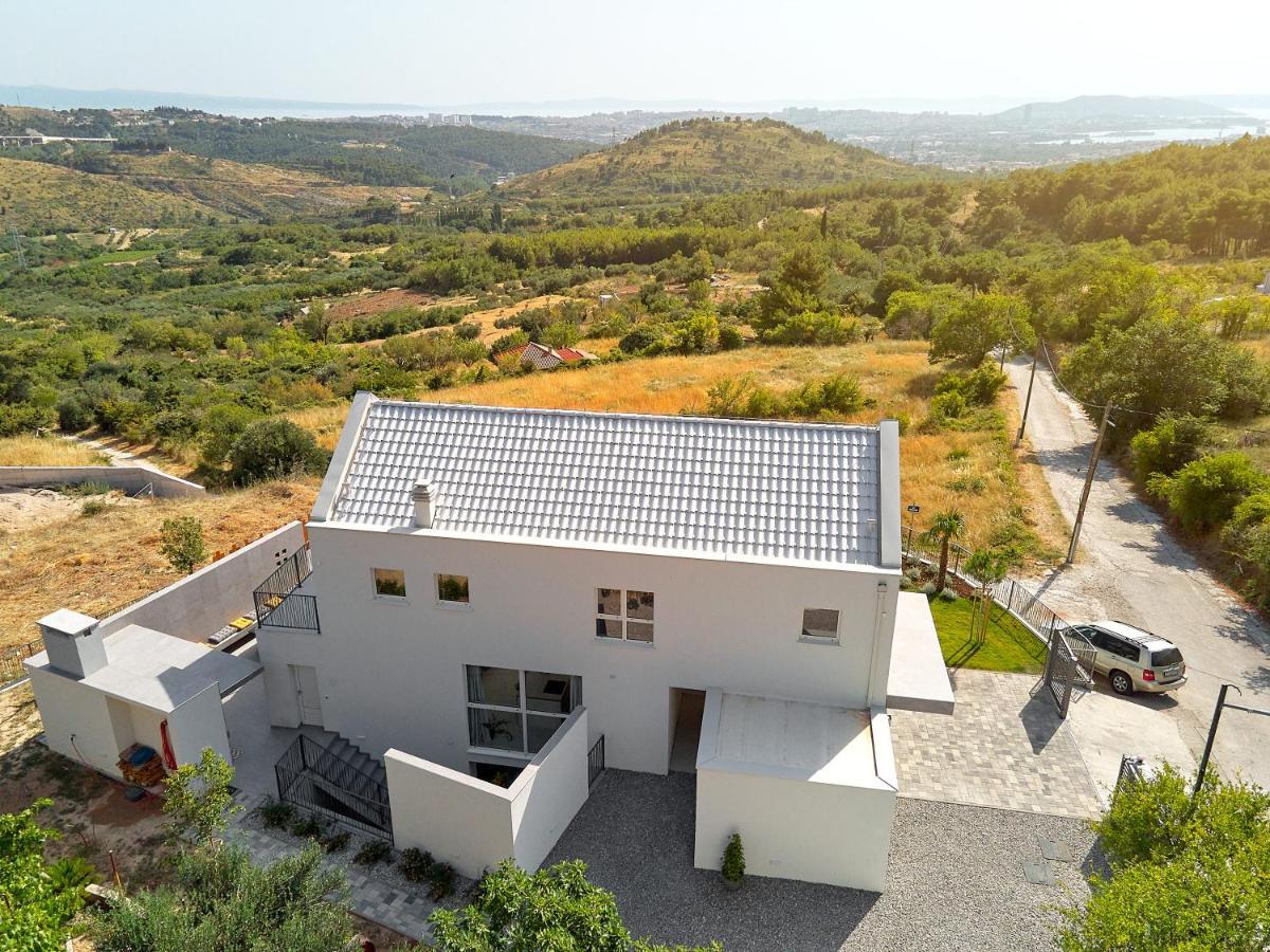 Design Villa Clavis-Brand New Villa With A View Klis エクステリア 写真