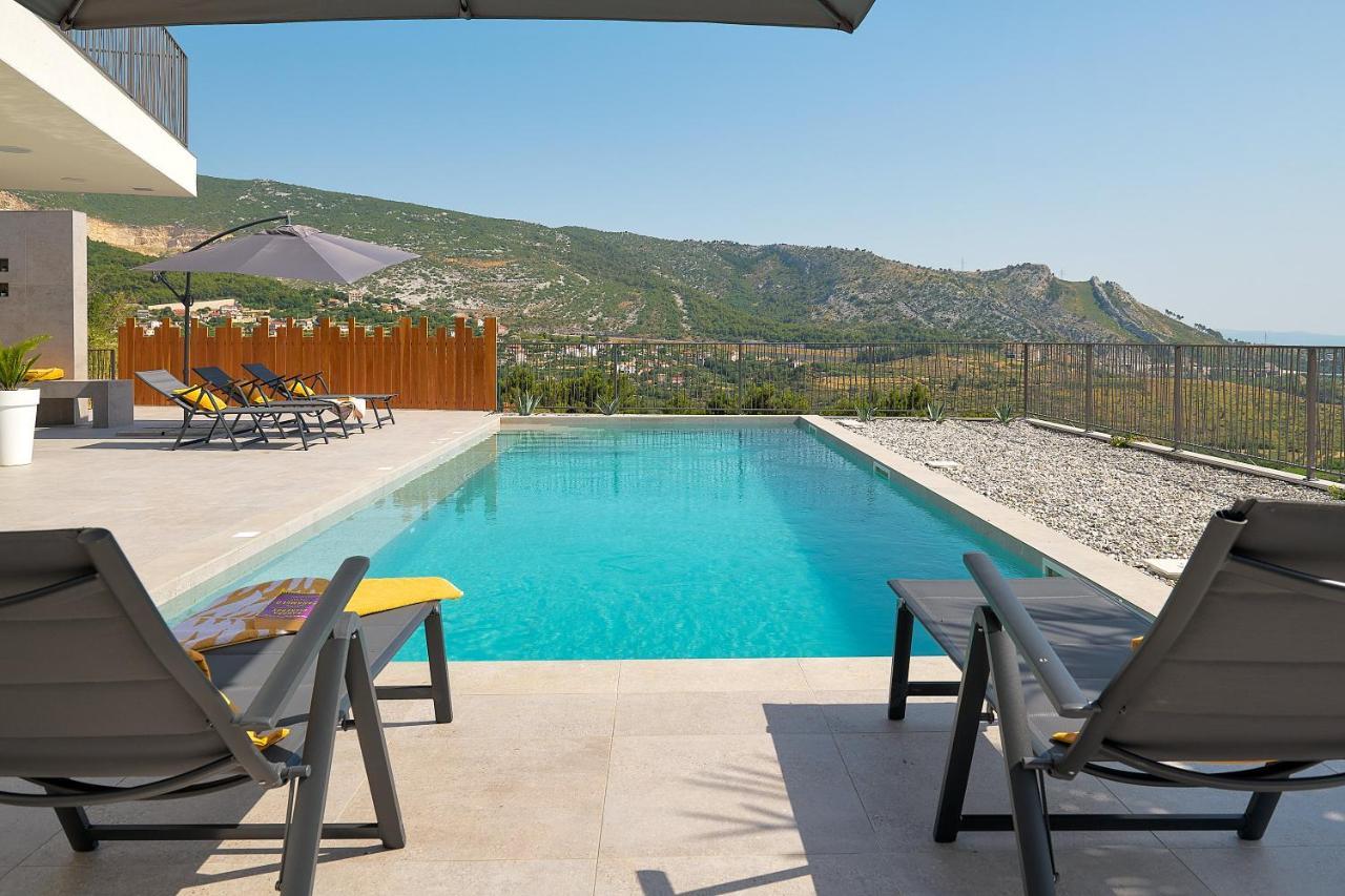 Design Villa Clavis-Brand New Villa With A View Klis エクステリア 写真