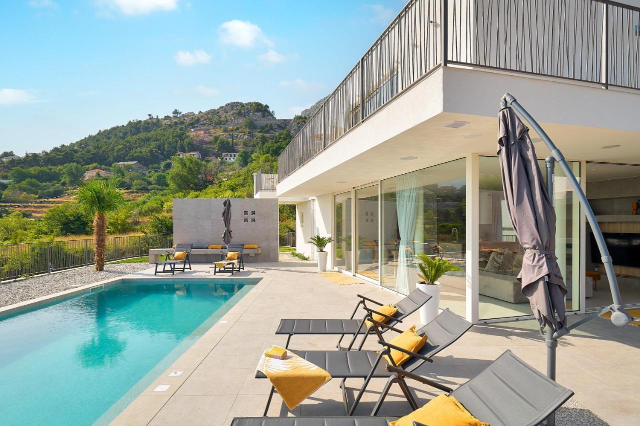 Design Villa Clavis-Brand New Villa With A View Klis エクステリア 写真